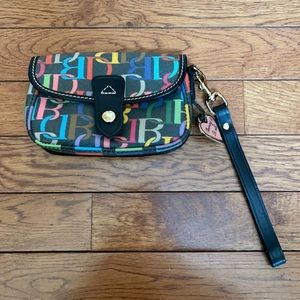 Dooney & Bourke Signature Flat Wristlet Black Multicolor Rainbow Pink Heart